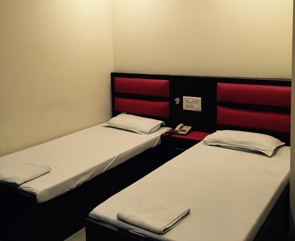 Vivek Hotel 뉴델리 외부 사진