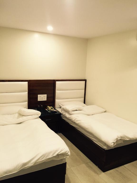 Vivek Hotel 뉴델리 외부 사진