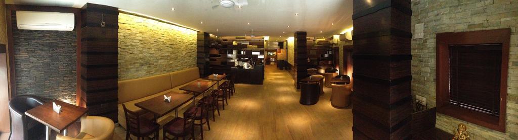 Vivek Hotel 뉴델리 외부 사진