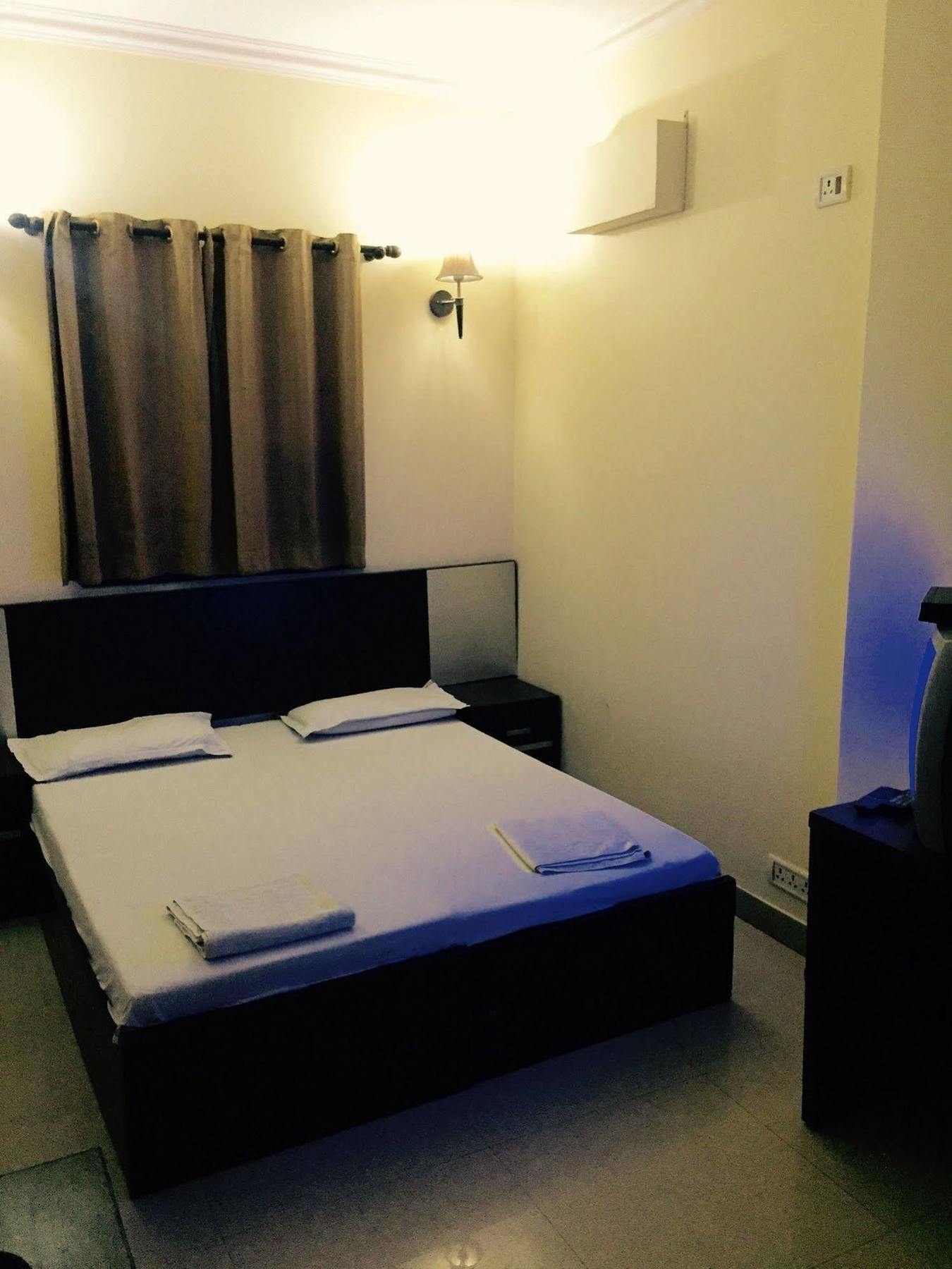 Vivek Hotel 뉴델리 외부 사진