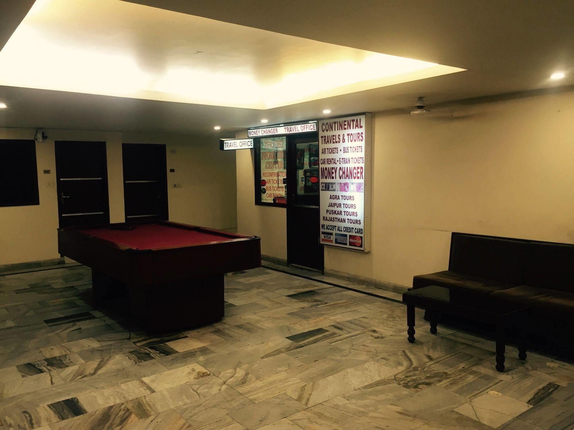Vivek Hotel 뉴델리 외부 사진